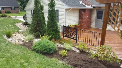 Barboursville Screened Deck — Landscape Design project by Everman Designs, LLC