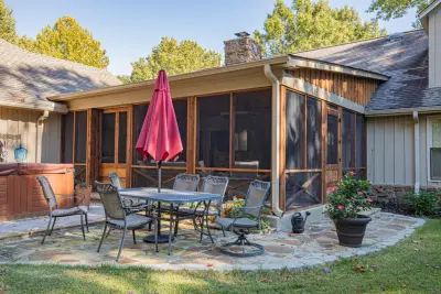 Outdoor Kitchen with Screened Porch in Memphis, TN — Landscape Design project by Covenant Pool And Landscape