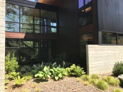 Contemporary South Hill — Landscape Design project by PLACE Landscape Architecture