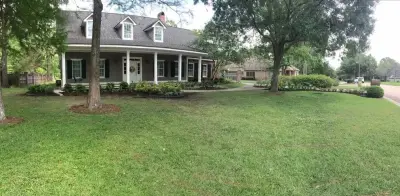 Megan Montgomery Design - Landscape Construction in Lafayette, LA