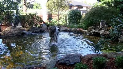 The Masons Co and Dionysian Artificers Landscape - Custom Home Builders in Leawood, KS
