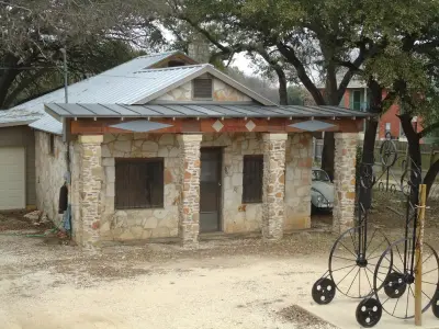 Boling Roofs - Roofing & Gutter Services in Kyle, TX