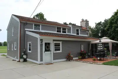 BCI Exteriors Inc - Roofing & Gutter Services in Menomonee Falls, WI