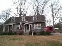 Miles Of Seamless Gutter - Roofing & Gutter Services in Norfolk, VA