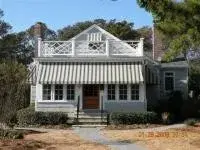 Miles Of Seamless Gutter - Roofing & Gutter Services in Norfolk, VA