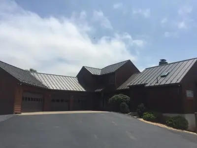 Wells Roofing - Roofing & Gutter Services in Edinburg, VA
