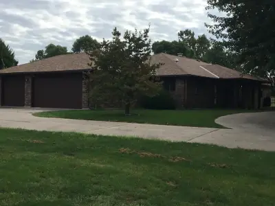 Be Dry Roofing - Roofing & Gutter Services in Quincy, IL