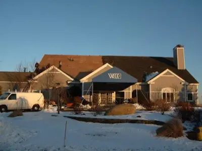Eagle Build & Remodel LLC - Roofing & Gutter Services in Pembroke, MA