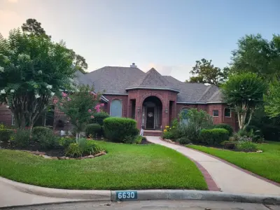 Oak Ridge Roofing - Roofing & Gutter Services in Houston, TX