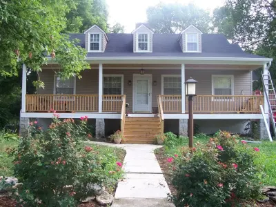 Sumner Roofing & Exteriors - Insulation Installation in Hendersonville, TN