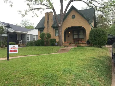 Arlington Heights Revamp by Shingles Roofing LLC