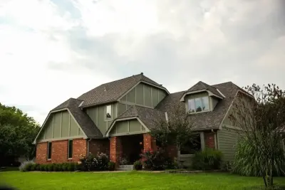 Presidential IR Weathered Wood by CertainTeed — Roofing & Gutter Services project by Rhoden Roofing