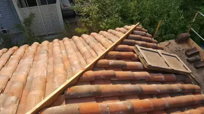 CC&L Roofing Co - Roofing & Gutter Services in Portland, OR