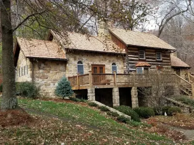 Shake Roof Replacement in New Albany, IN by Brownstone Roofing