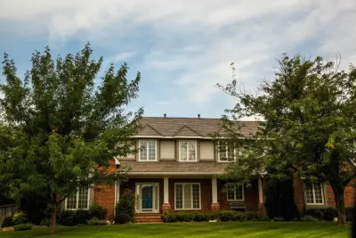 DaVinci Straight Pattern Single-width Shake — Roofing & Gutter Services project by Rhoden Roofing