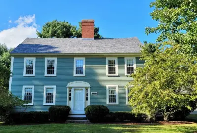 Waterman Building & Remodeling - Roofing & Gutter Services in Middleboro, MA