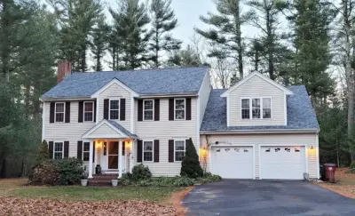 Waterman Building & Remodeling - Roofing & Gutter Services in Middleboro, MA