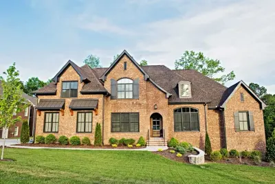 Five Points Roofing Company - Roofing & Gutter Services in Franklin, TN
