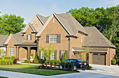 Five Points Roofing Company - Roofing & Gutter Services in Franklin, TN