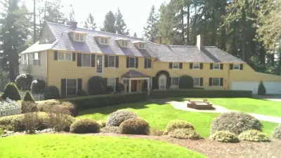 CC&L Roofing Co - Roofing & Gutter Services in Portland, OR