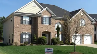 KBS Contractors - Roofing & Gutter Services in Charlotte, NC