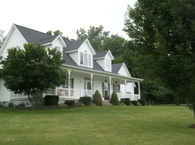 Royalty Roofing - Roofing & Gutter Services in Seymour, IN