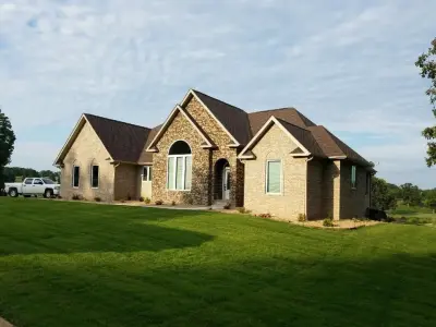 A & A Quality Roofing - Roofing & Gutter Services in West Plains, MO