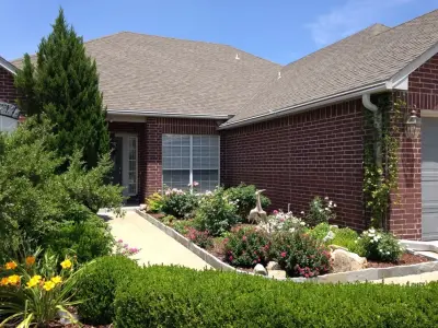 LeafGuard of Oklahoma 'Gutters & Roofing - Roofing & Gutter Services in Mounds, OK