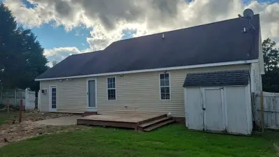 Precision Roofing Service LLC - Roofing & Gutter Services in Fuquayvarina, NC