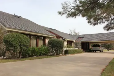 Billy Ellis Roofing LLC - Roofing & Gutter Services in Arlington, TX