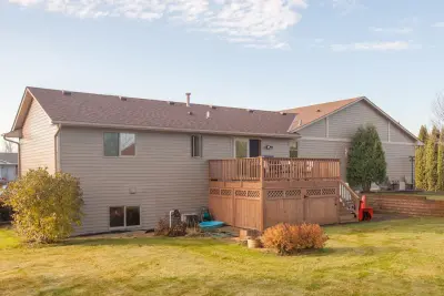 Quarve Contracting INC - Roofing & Gutter Services in Minneapolis, MN