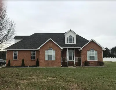 Les Norris Roofing LLC - Roofing & Gutter Services in Chapel Hill, TN