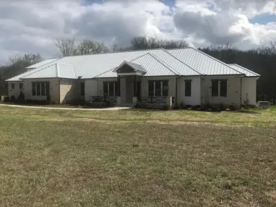 Les Norris Roofing LLC - Roofing & Gutter Services in Chapel Hill, TN