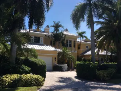Evans Roofing - Roofing & Gutter Services in Oakland Park, FL