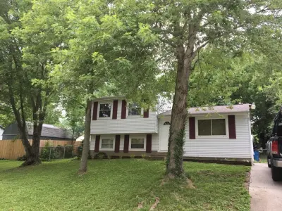 Brownstone Roofing - Roofing & Gutter Services in Audubon Park, IN