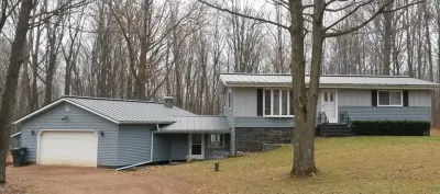 Rivers Edge Metal Roofing LLC - Carpentry & Woodworking in Withee, WI