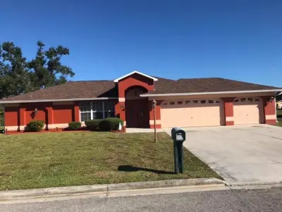 V & M Roofing INC - Roofing & Gutter Services in Lehigh Acres, FL