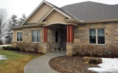 Bulldog Builders LLC - Roofing & Gutter Services in Big Bend, WI