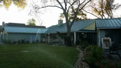 Braun's Roofing Co - Insulation Installation in Houston, TX