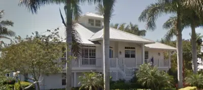 Web Roofer LLC - Roofing & Gutter Services in Spring Hill, FL
