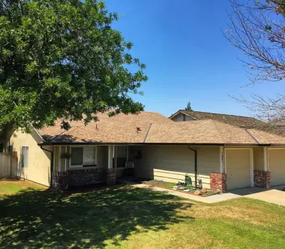 DeHart Roofing Inc - Roofing & Gutter Services in Turlock, CA