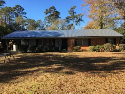Magnolia Roofing & Construction LLC - Custom Cabinets & Cabinetry in Laurel, MS