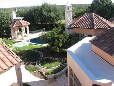 Yuras Roofing Company - Roofing & Gutter Services in San Antonio, TX