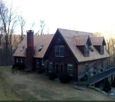 Leslie Roofing - Roofing & Gutter Services in Bridgewater, CT
