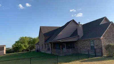 Elite Roofing LLC - Roofing & Gutter Services in Houston, TX