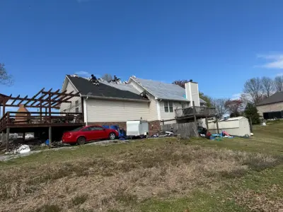 Southeast Roofing and Exteriors LLC - Roofing & Gutter Services in Cleveland, TN