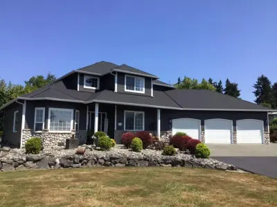 Eastside Roofing Inc - Roofing & Gutter Services in Arlington, WA
