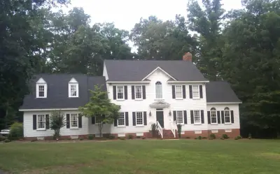 MB Roofing & Siding - Roofing & Gutter Services in Richmond, VA