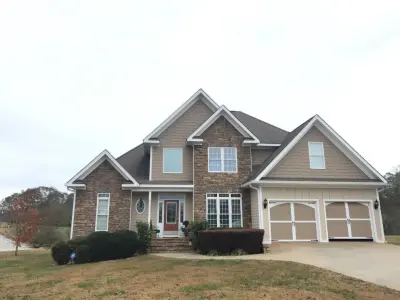 United Contracting & Roofing LLC - Handyman Services in Clarkesville, GA