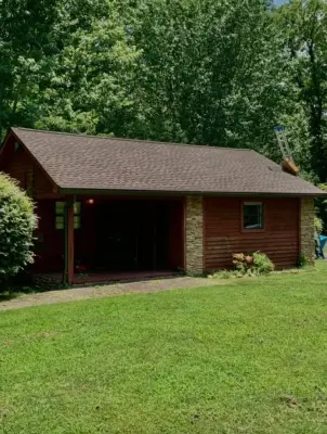 Eric Bacle Construction - Roofing & Gutter Services in Cookeville, TN